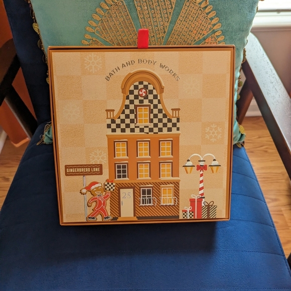 Bath and body works Warm Vanilla Sugar Gift Box Set - Picture 2 of 5